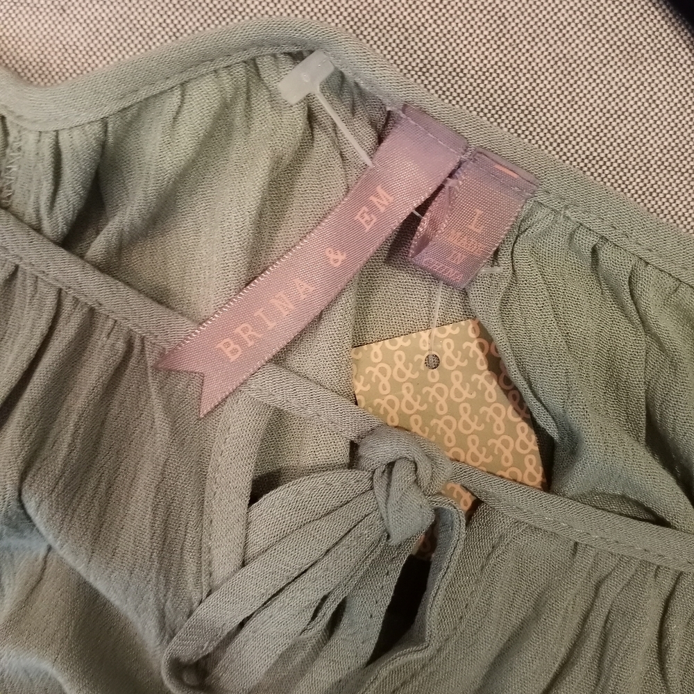 Brina & Em boho style green peasant top - Picture 6 of 8